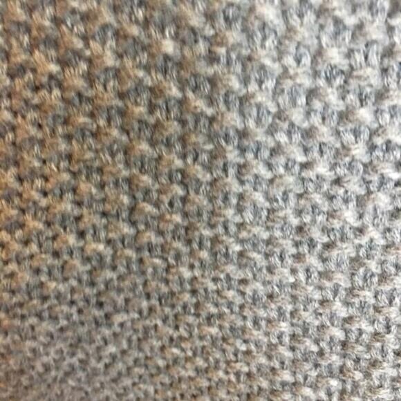 Faux fur grey vest - Picture 3 of 9